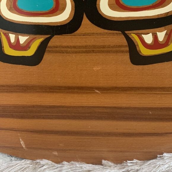 Vintage First Nations Bear Mother
Painted Cedar Wooden Wall
Hanging Plate - Picture 15 of 17